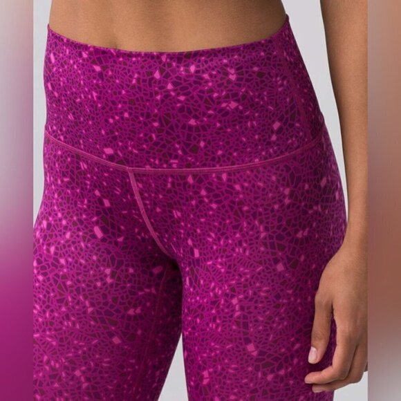 Lululemon High Times Pant Full-On Luxtreme pink Paradise Geo Regal Plum Multi 4 - Picture 4 of 8